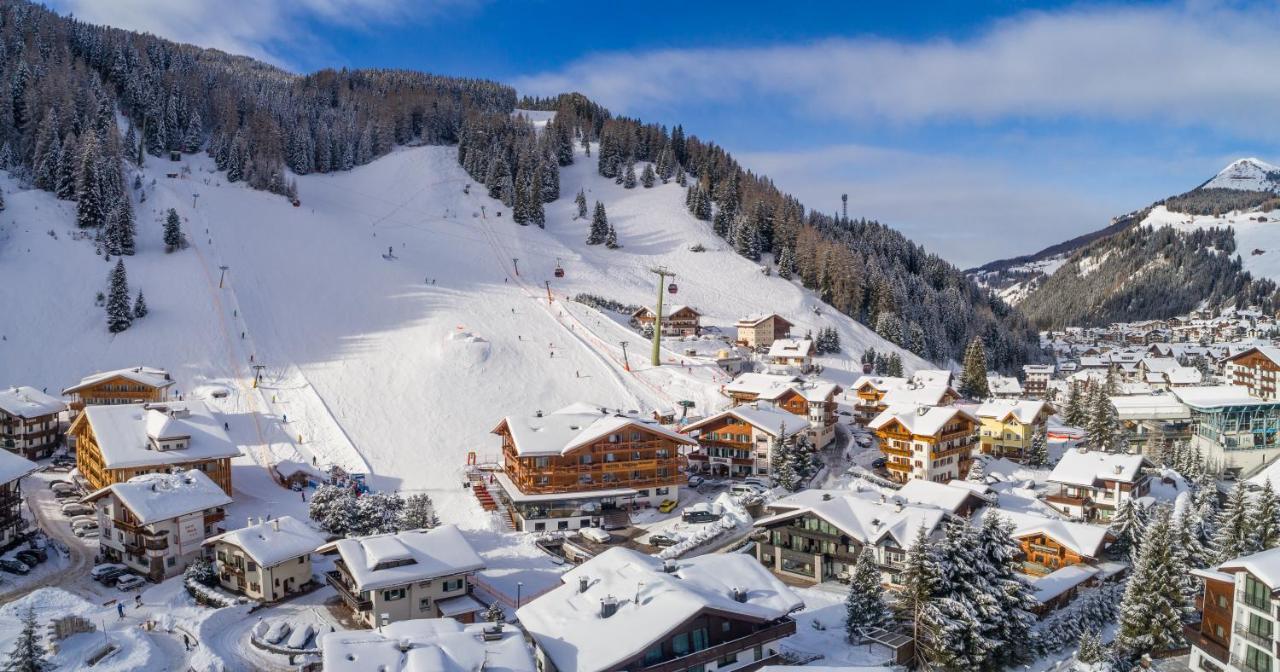 Chalet Elisabeth Dolomites Alpin & Charme Hotel Selva di Val Gardena Exterior photo